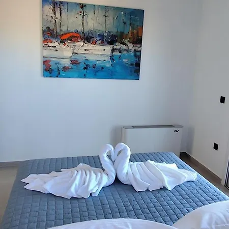 Ionian Breeze Luxury Apartments-myrtos Apartman