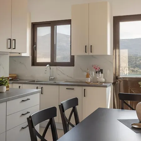 Ionian Breeze Luxury Apartments-myrtos アパート アルゴストリオン