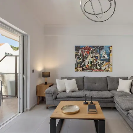 Ionian Breeze Luxury Apartments-myrtos アルゴストリオン